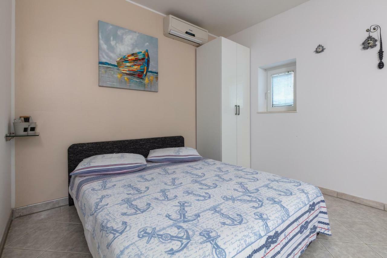 Apartments Bubalo オミシュ エクステリア 写真