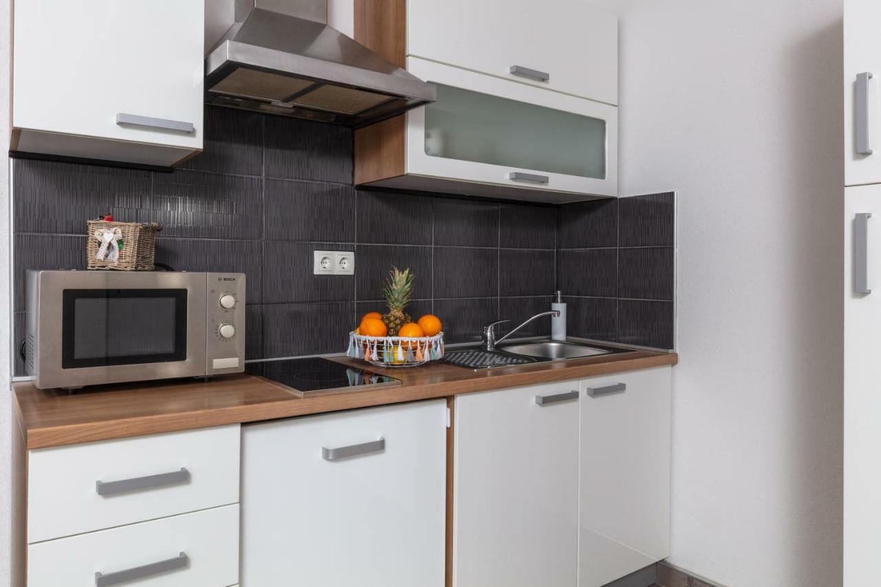 Apartments Bubalo オミシュ エクステリア 写真